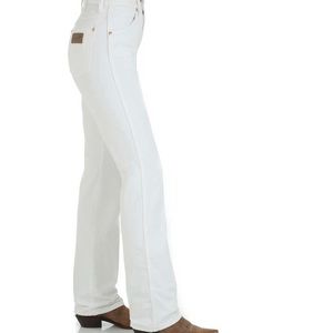 Women’s white wranglers